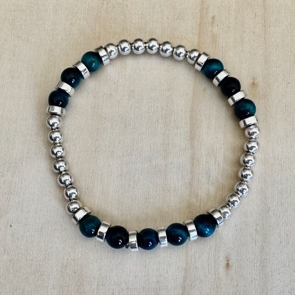 Simple Blue Dyed Tiger’s Eye, Silver Hematite Stretchy Beaded Bracelet - Picture 1 of 1